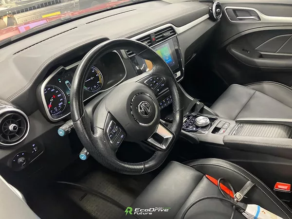 MG ZS Luxury 44,5 kWh, FWD - foto 8