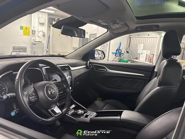 MG ZS Luxury 44,5 kWh, FWD - foto 7