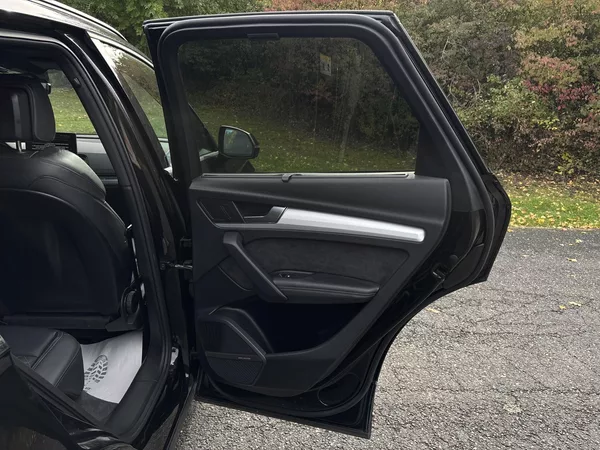 Audi Q5 50TFSIe SLine PANO NOV BATERIE - foto 17