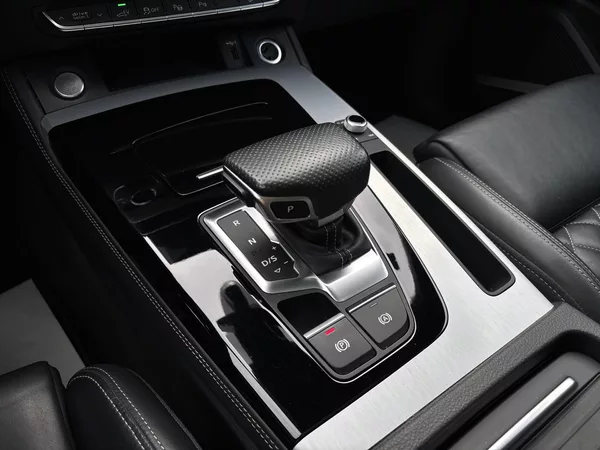 Audi Q5 50TFSIe SLine PANO NOV BATERIE - foto 33