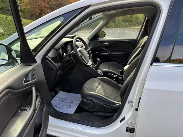Opel Zafira 1.4 Turbo 103kw Serviska ČR - foto 13