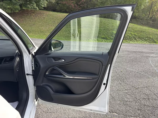 Opel Zafira 1.4 Turbo 103kw Serviska ČR - foto 17