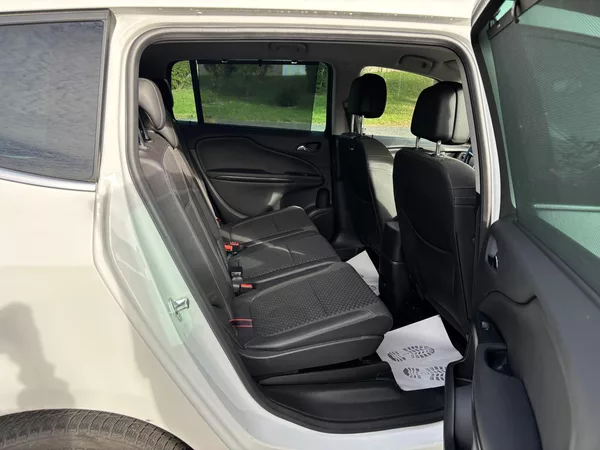 Opel Zafira 1.4 Turbo 103kw Serviska ČR - foto 20