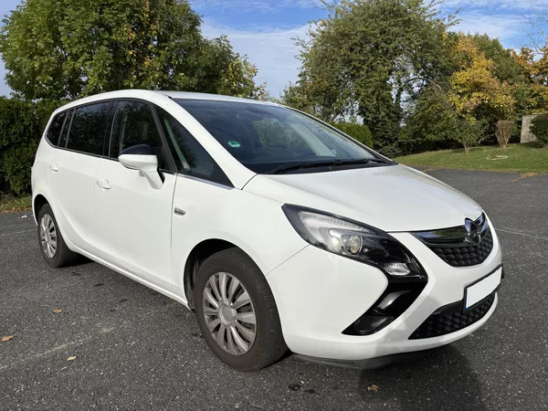 Opel Zafira 1.4 Turbo 103kw Serviska ČR - foto 3