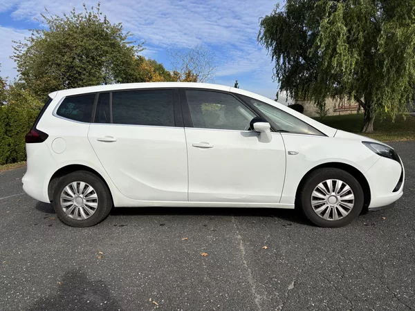 Opel Zafira 1.4 Turbo 103kw Serviska ČR - foto 4