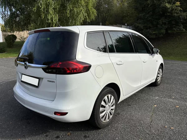 Opel Zafira 1.4 Turbo 103kw Serviska ČR - foto 5