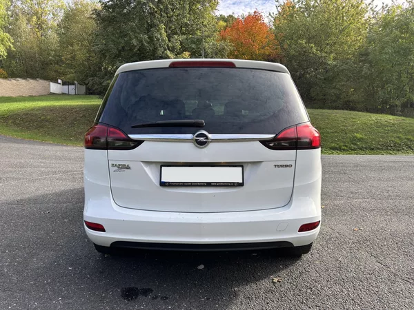 Opel Zafira 1.4 Turbo 103kw Serviska ČR - foto 6