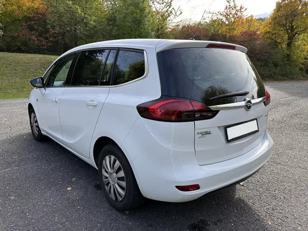 Opel Zafira 1.4 Turbo 103kw Serviska ČR - foto 7