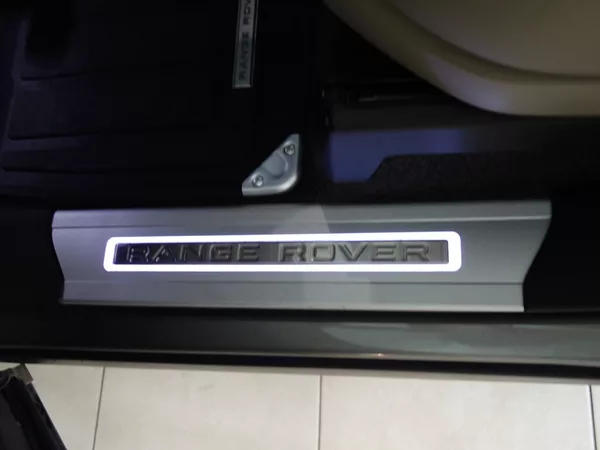 Land Rover Range Rover D300*VOGUE*50000KM*ZÁR*1M*CZ!! - foto 41