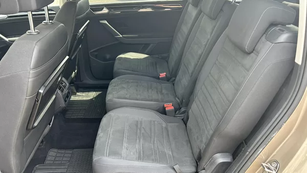 Volkswagen Touran 1,4TSI 110KW 7MÍST TOP!!!!! - foto 8
