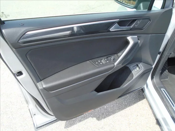 Volkswagen Tiguan 1,4 eHybrid PHEV-MATRIX - foto 11