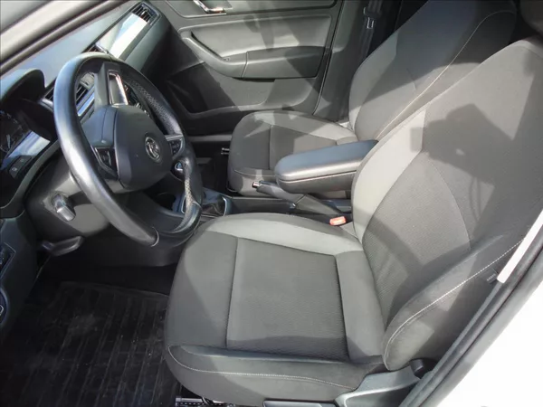 Škoda Rapid 1,2 - foto 12