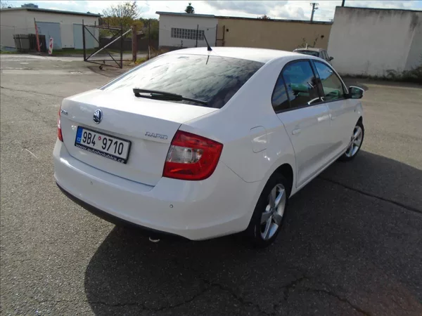Škoda Rapid 1,2 - foto 8
