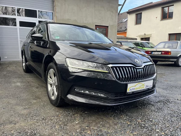 Škoda Superb 2,0TDi 110Kw DSG AMBIENTE