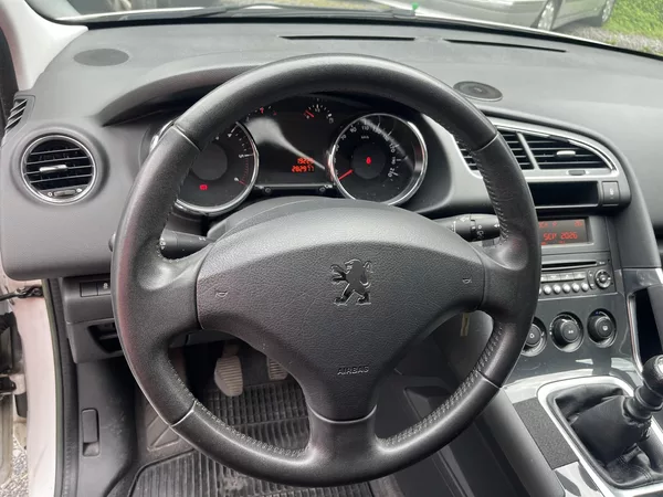 Peugeot 3008 1,6 HDi 84 Kw TAŽNÉ!! - foto 11
