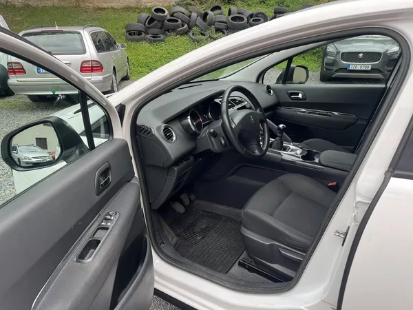 Peugeot 3008 1,6 HDi 84 Kw TAŽNÉ!! - foto 9