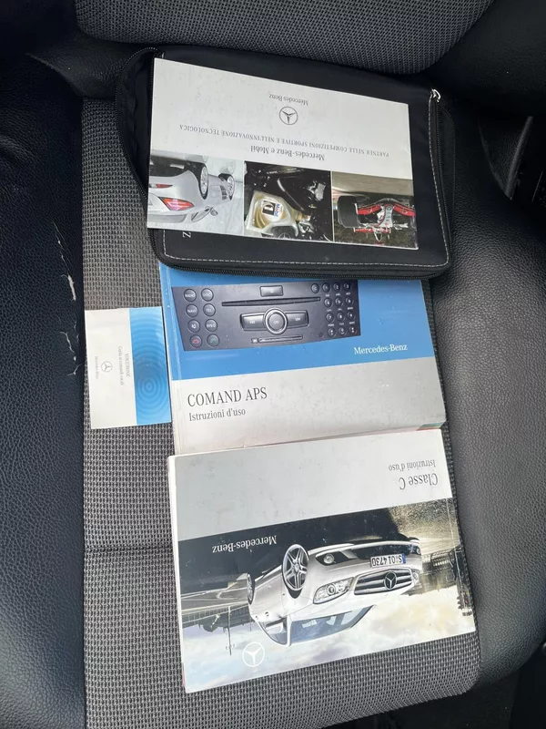 Mercedes-Benz Třídy C 320 CDi 165 Kw 4MATIC - foto 18
