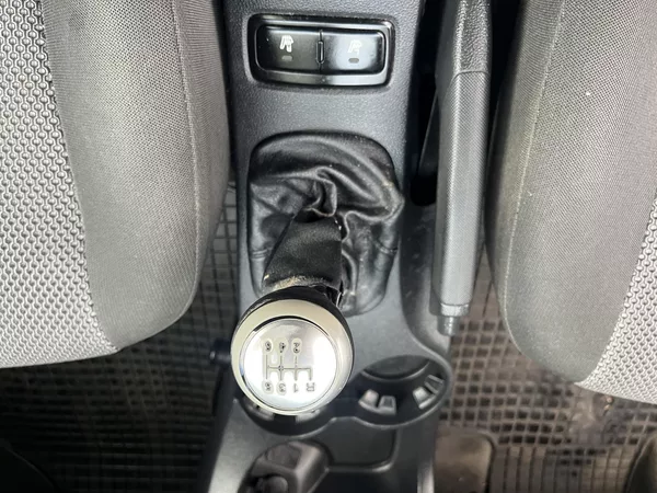 Kia Sportage 2,0 CRDi 110 Kw 4X4 ACTIVE - foto 16