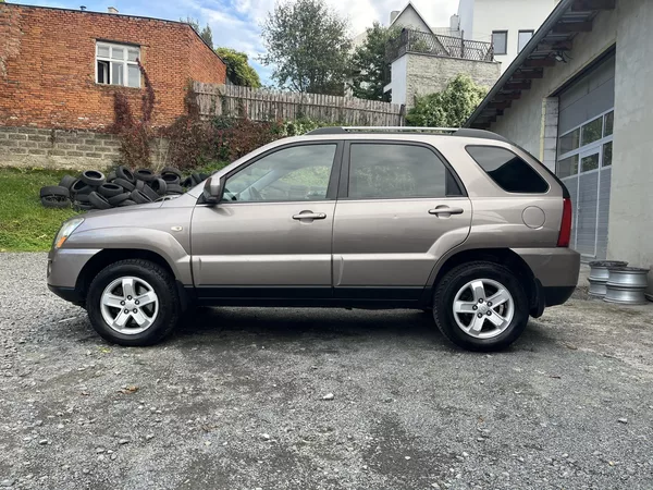 Kia Sportage 2,0 CRDi 110 Kw 4X4 ACTIVE - foto 9