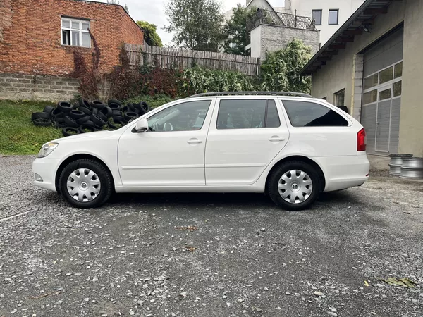 Škoda Octavia 1,4 TSi 90 Kw DSG ELEGANCE - foto 8