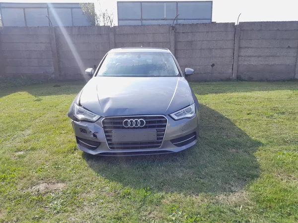 Audi A3 1,6 TDI serviska 2x klíč - foto 2