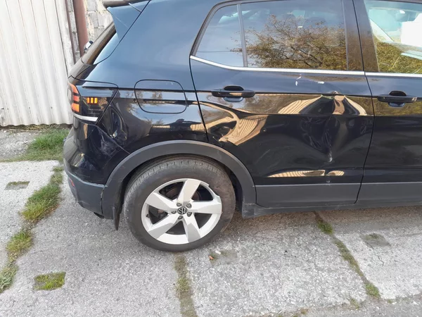 Volkswagen T-Cross 1,5 TSI DSG - foto 8
