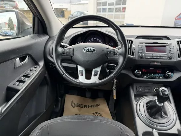 Kia Sportage 2.0 CRDI 4x4 Comfort Plus - foto 10
