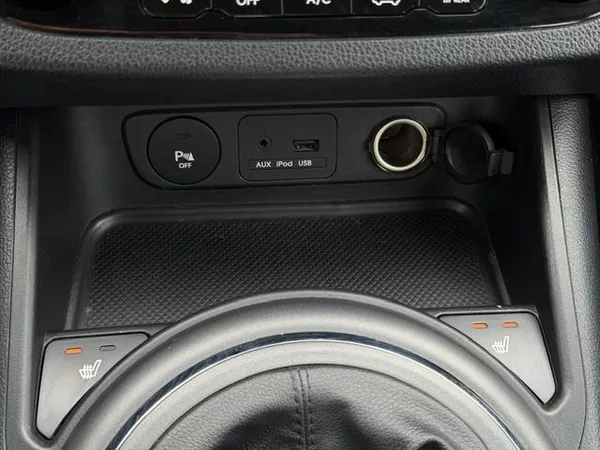 Kia Sportage 2.0 CRDI 4x4 Comfort Plus - foto 15