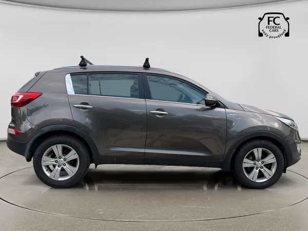 Kia Sportage 2.0 CRDI 4x4 Comfort Plus - foto 6