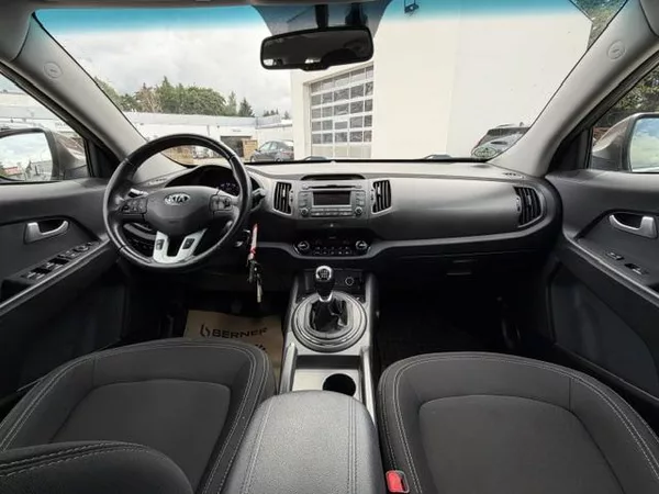 Kia Sportage 2.0 CRDI 4x4 Comfort Plus - foto 9