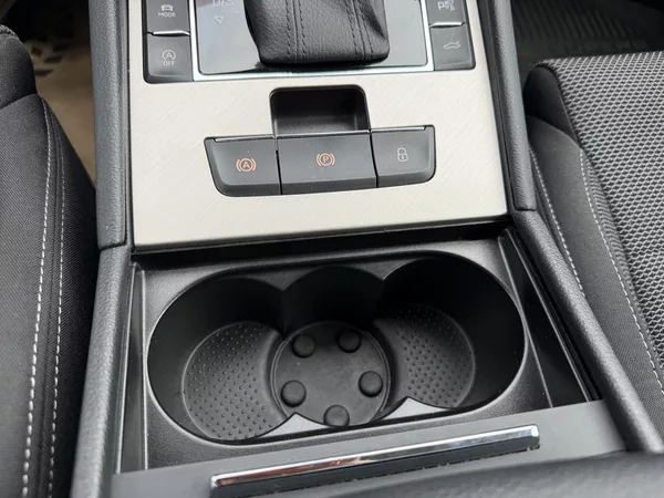 Škoda Superb 2.0 TDI 147kW Style Combi DSG - foto 19