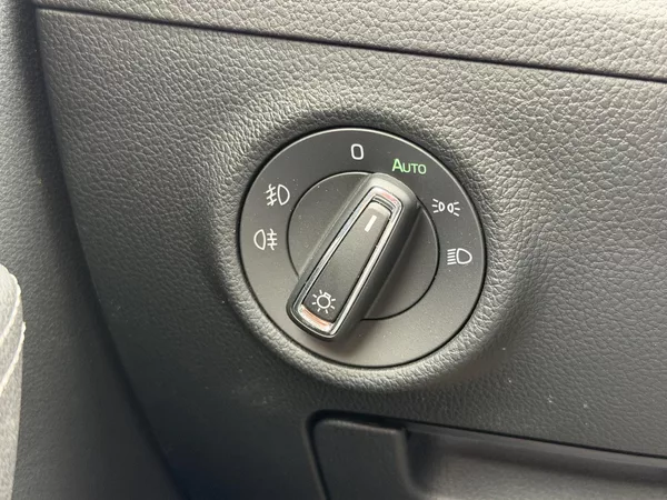 Škoda Superb 2.0 TDI 147kW Style Combi DSG - foto 27