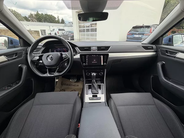 Škoda Superb 2.0 TDI 147kW Style Combi DSG - foto 9