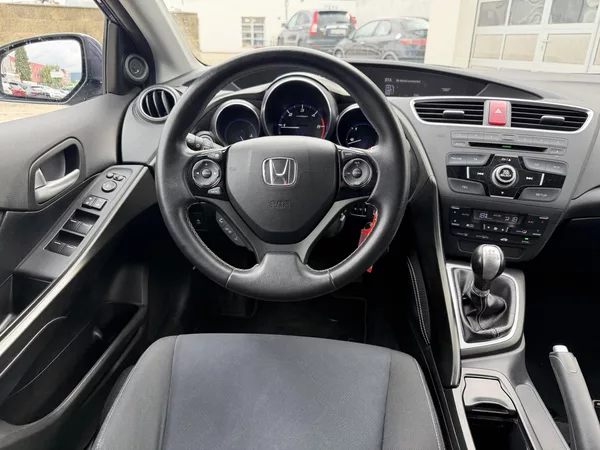 Honda Civic 1.6 i-DTEC Sport Tourer - foto 10