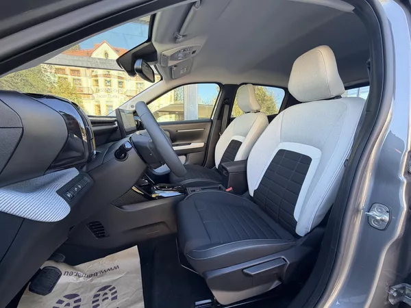 Citroën ë-C3 Electric 113k Auto 44 kWh Max - foto 20