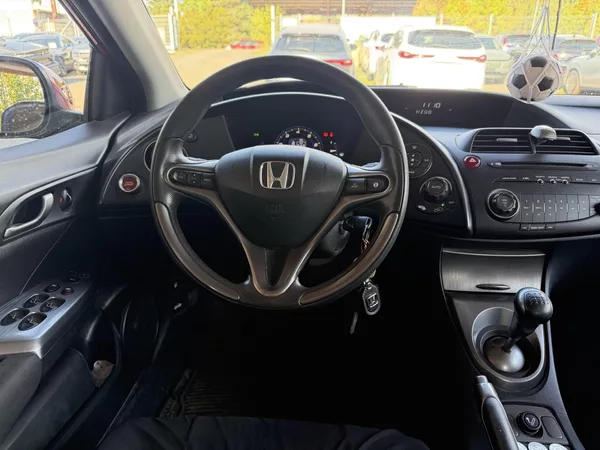 Honda Civic 1.4 Comfort - foto 10