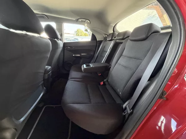 Honda Civic 1.4 Comfort - foto 19