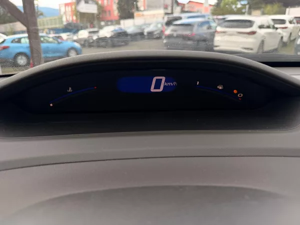 Honda Civic 8. gen 1.8 LS - foto 13