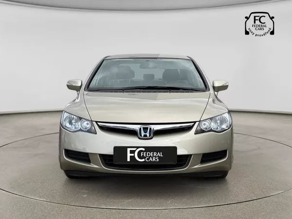 Honda Civic 8. gen 1.8 LS - foto 8