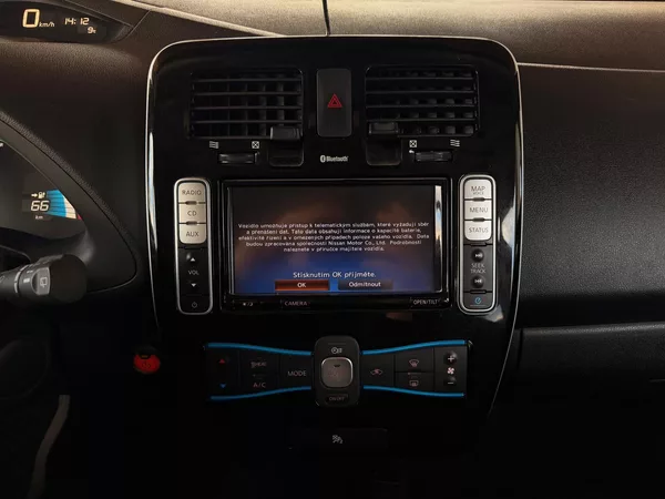 Nissan Leaf Tekna - foto 17