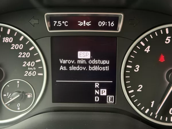Mercedes-Benz Třídy B 2. gen B 200 - foto 13