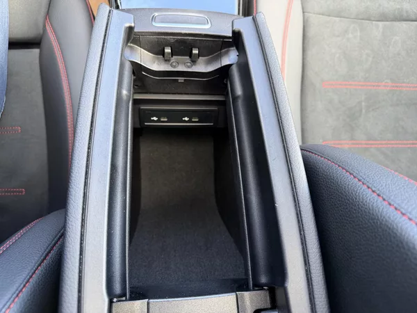Mercedes-Benz CLA 220d Shooting Brake AMG - foto 30