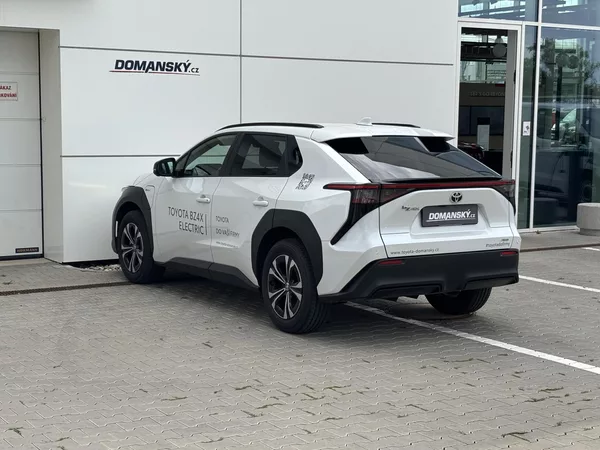 Toyota bZ4X Prestige 64k KWh 4x4 217k - foto 3