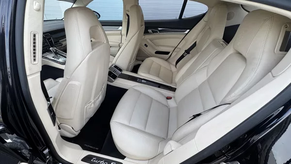 Porsche Panamera Turbo S - foto 8
