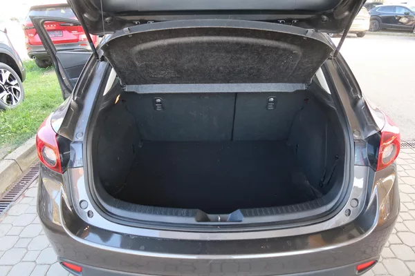 Mazda 3 HB 1,5 G100, 2 sady kol, ČR - foto 16