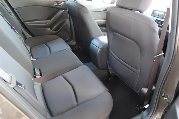 Mazda 3 HB 1,5 G100, 2 sady kol, ČR - foto 17