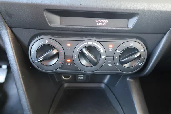 Mazda 3 HB 1,5 G100, 2 sady kol, ČR - foto 23