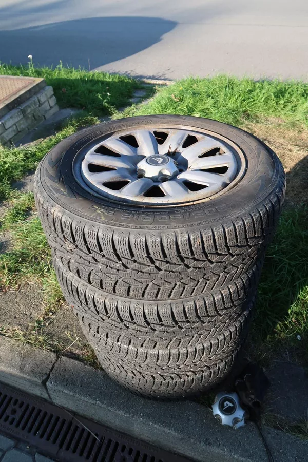 Mazda 3 HB 1,5 G100, 2 sady kol, ČR - foto 26