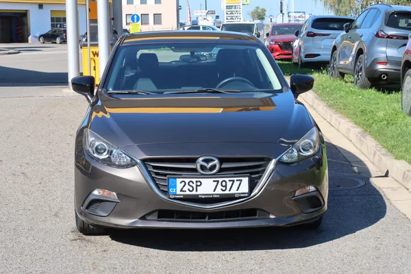 Mazda 3 HB 1,5 G100, 2 sady kol, ČR - foto 3