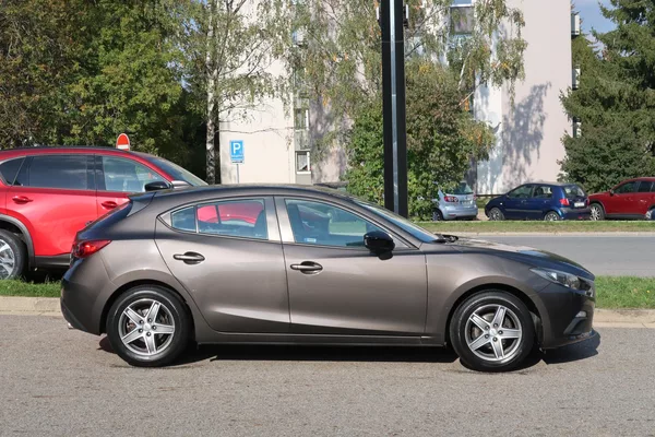 Mazda 3 HB 1,5 G100, 2 sady kol, ČR - foto 6